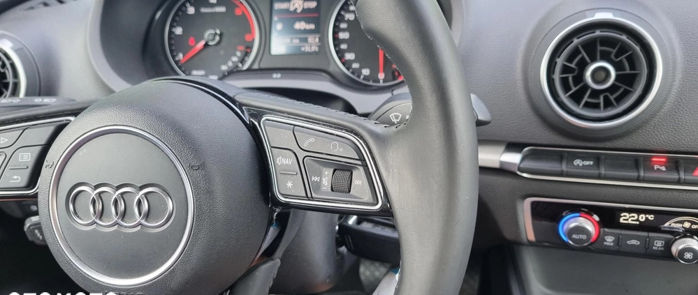 Audi A3 cena 71900 przebieg: 143600, rok produkcji 2018 z Wojkowice małe 211